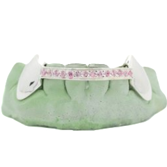 Pink Bar Fang Ser